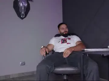 Freechat glennmasters on Chaturbate