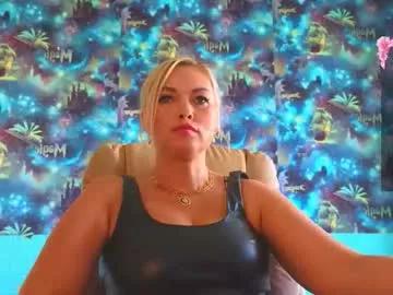 goddess_isabella11 from Chaturbate