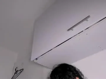 Freechat halan_jr on Chaturbate