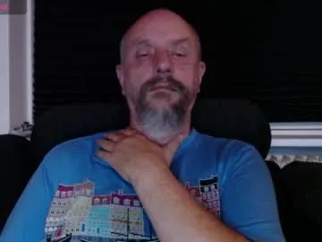 Freechat hardmrlazy on Chaturbate