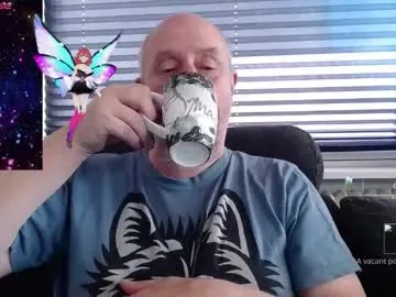 Freechat hardmrlazy on Chaturbate