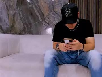 Naked Room heteros_men 