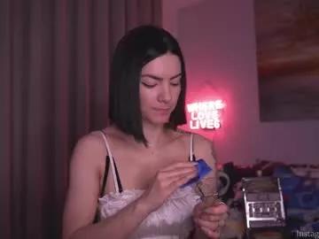 Naked Room hollylinder_ 