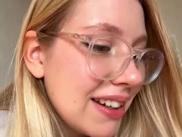 Freechat horney_audrey on Chaturbate