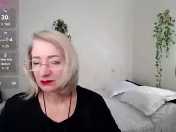 Freechat hunters_woman on Chaturbate