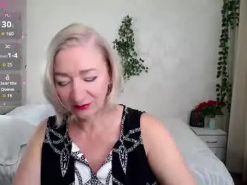 hunters_woman — GOAL: Slap ass [50 tokens remaining] Welcome to my room! #mature #blonde #bigboobs #milf #bigass