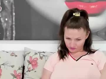 illegalbeauty87 from Chaturbate