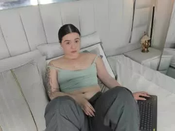 Freechat im_dalhia on Chaturbate