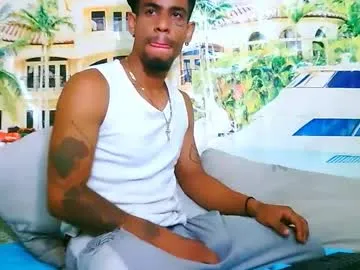 Freechat indianmuscle69 on Chaturbate