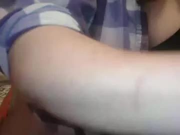 jaddenkicksemeralds from Chaturbate
