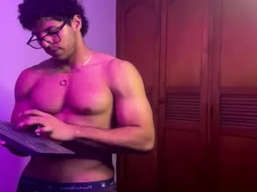 jake_hill1 — cum #findom #muscle #cum #18 #latino [1999 tokens remaining]