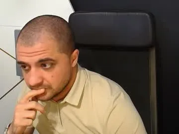 Freechat jamesmyersx on Chaturbate