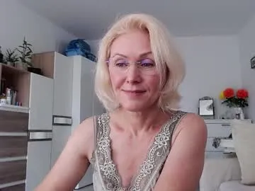 jasmin18v — Lovense is on, ...  dress off,  make me squirt if you can xxx [1000 tokens remaining]