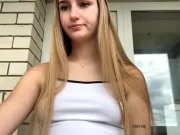 jinnyjaquins from Chaturbate