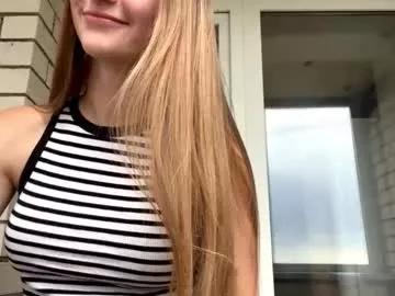 jinnyjaquins from Chaturbate