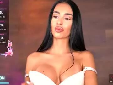 kairaandrews from Chaturbate