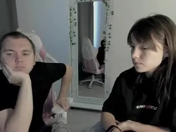 Freechat kesh_mne on Chaturbate