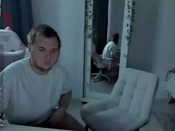 Freechat kesh_mne on Chaturbate