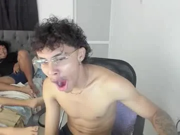 Freechat kings_latins on Chaturbate