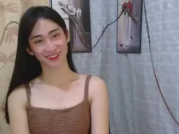 Freechat kitty_kim07 on Chaturbate