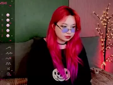 klee_love — GOAL: take off shorts [48 tokens remaining] PVT OPEN #shy #bbw #bigass #daddy #curvy