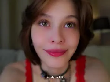 Freechat krissyhei on Chaturbate