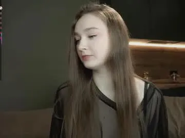 Freechat linalure on Chaturbate