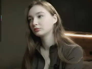 Freechat linalure on Chaturbate