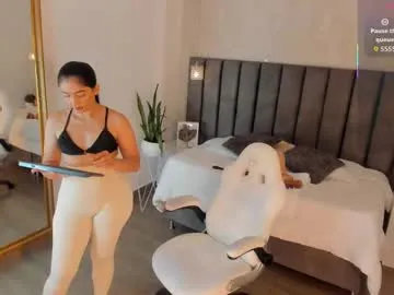 Freechat linda_saenz1 on Chaturbate