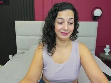 Freechat lindainsatiable on Chaturbate