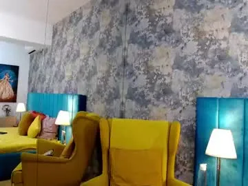 Freechat lisacroft on Chaturbate