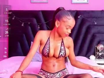 littleebonymommy from Chaturbate