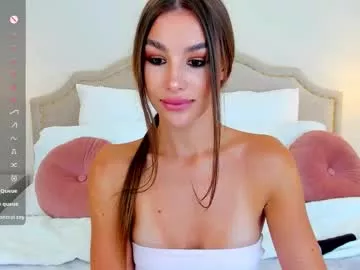 Group lorasaint on Chaturbate