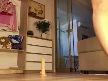 Freechat love_peace_here on Chaturbate