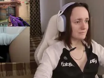 luna_loveeee on Chaturbate