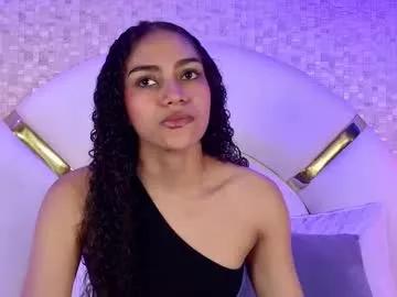 luucy_jonnes from Chaturbate is Freechat