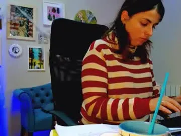 martaedams — Warning: You might fall in love with me - Goal: give me a bouquet of roses [441 tokens left]  #milf #mature #nonude #natural #curvy