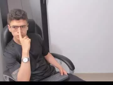 Freechat mathew_wolf4 on Chaturbate