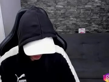 Freechat mathew_wolf4 on Chaturbate