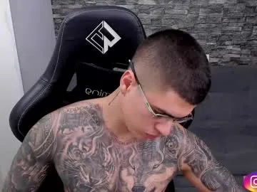 Freechat mathew_wolf4 on Chaturbate