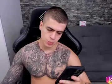 Freechat mathew_wolf4 on Chaturbate