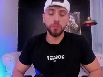 Naked Room maximo_wolf1 