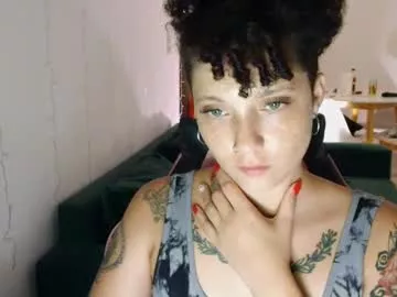 Freechat merida__freckles on Chaturbate
