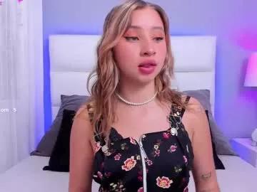 Naked Room mia_skys 