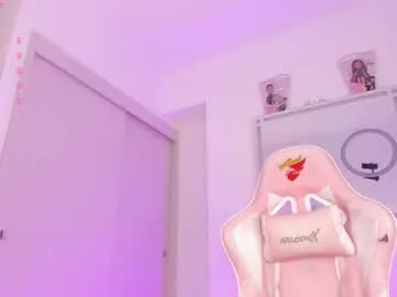 Freechat mia_yourmommy on Chaturbate