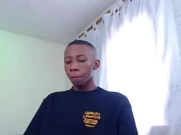 miiloo18 from Chaturbate