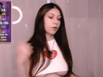 Freechat mikaylaraven on Chaturbate