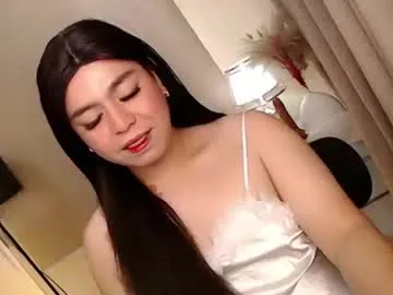 Freechat mikha_sensual on Chaturbate