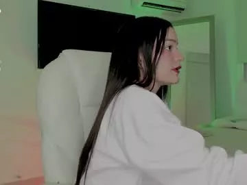 Freechat mila_1 on Chaturbate