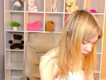 minnie_collins from Chaturbate